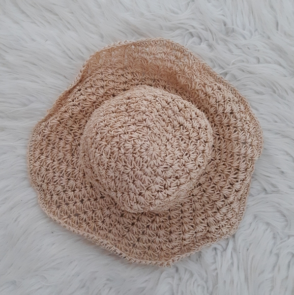 Accessories - Floppy Straw Hat